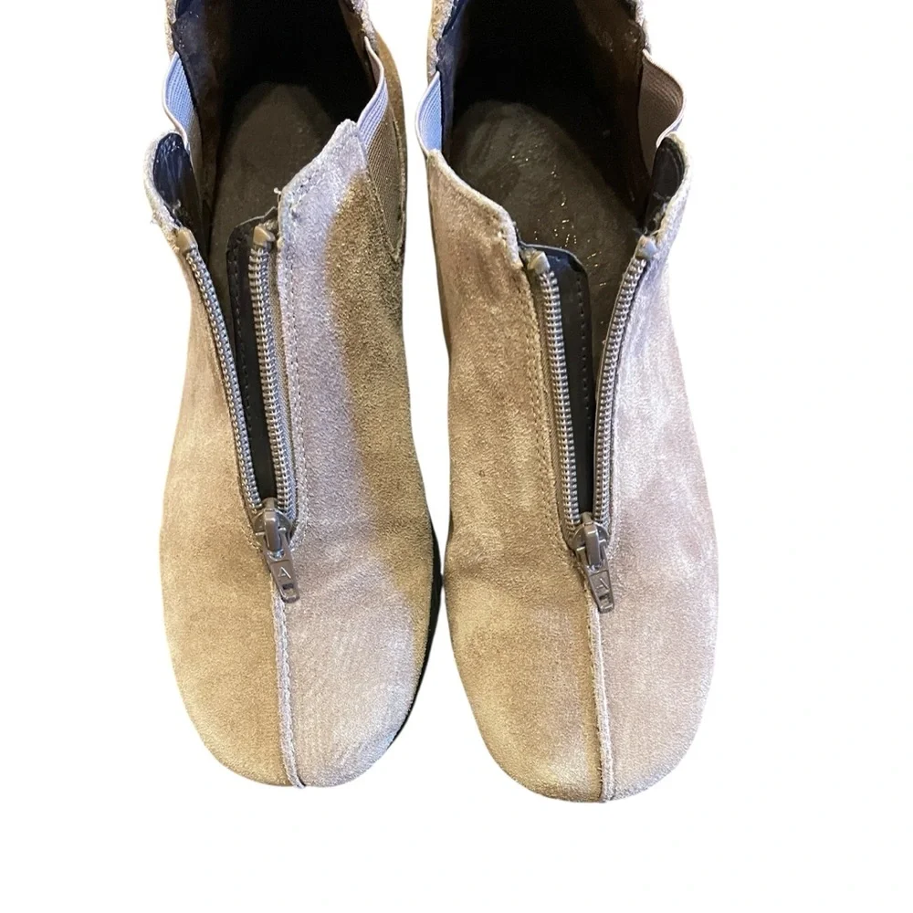 Aerosoles Stitch N Turn Tan Leather Suede Wedge Booties Front‎ Zip Up Size 8